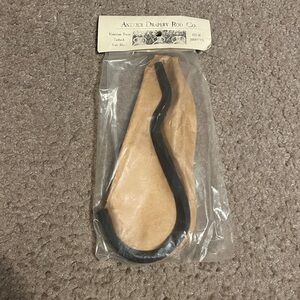 Antique Drapery Rod Co Venetian Twist Curtain Tieback Bracket soft black pair